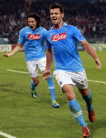 但彰显了她 但彰显了她